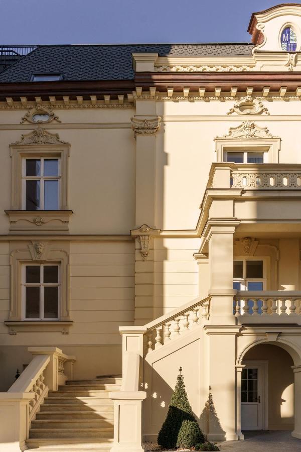 Hôtel Maestral à Lviv Extérieur photo